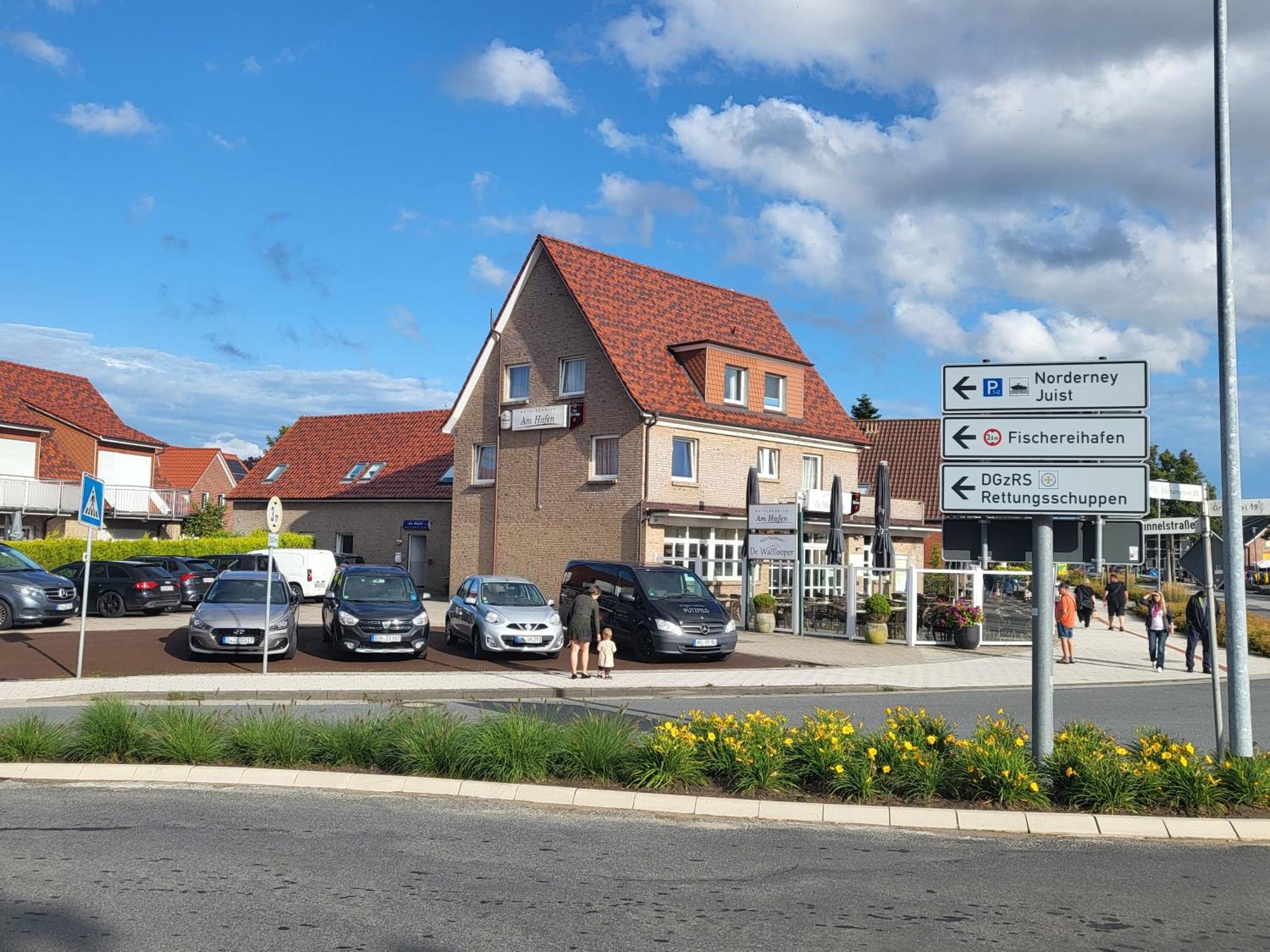 Hotel Pension Am Hafen Norddeich  Esterno foto