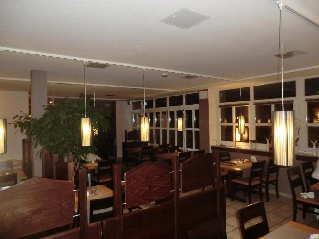 Hotel Pension Am Hafen Norddeich  Esterno foto